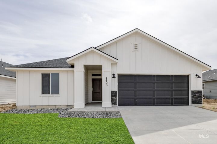 858 N Mirror Creek Way  Meridian ID 83642 photo