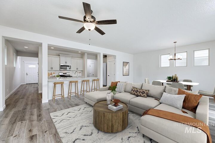 Property Photo:  273 W Broyhill St.  ID 83642 
