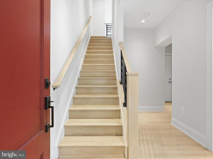 Property Photo:  15 Pioneer Mill Way  VA 22314 