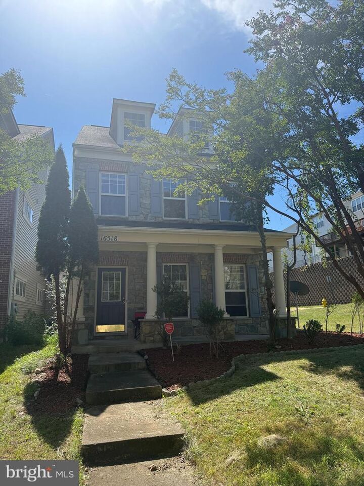 Property Photo:  16518 Bobster Court  VA 22191 