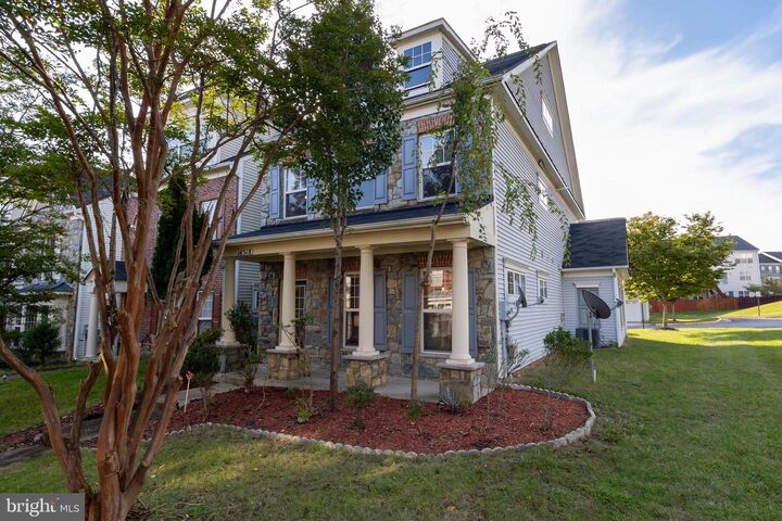 Property Photo:  16518 Bobster Court  VA 22191 