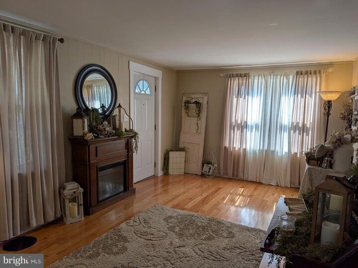 Property Photo:  26 East Avenue  NJ 08071 