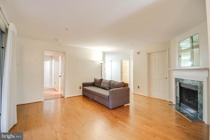 Property Photo: 9141 Gracious End Court 202 MD 21046