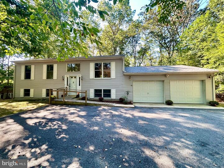 Property Photo:  32 Crestwood Drive  MD 21921 