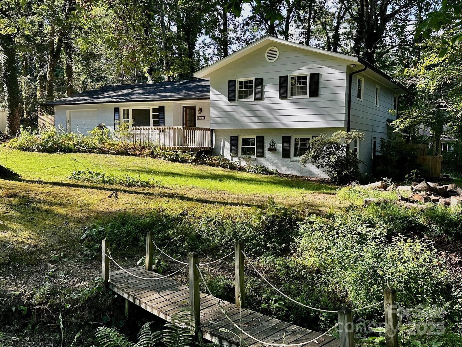 Property Photo:  3238 Debbie Drive  NC 28791 