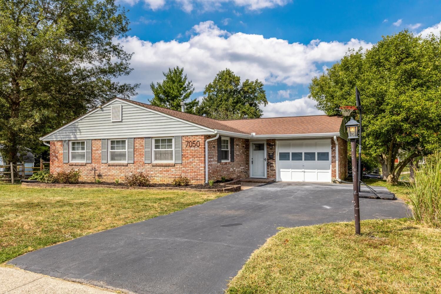 Property Photo:  7050 Olentangy Lane  OH 45244 