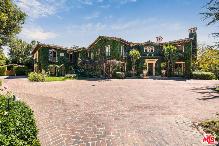 Property Photo:  1550 Amalfi Dr  CA 90272 