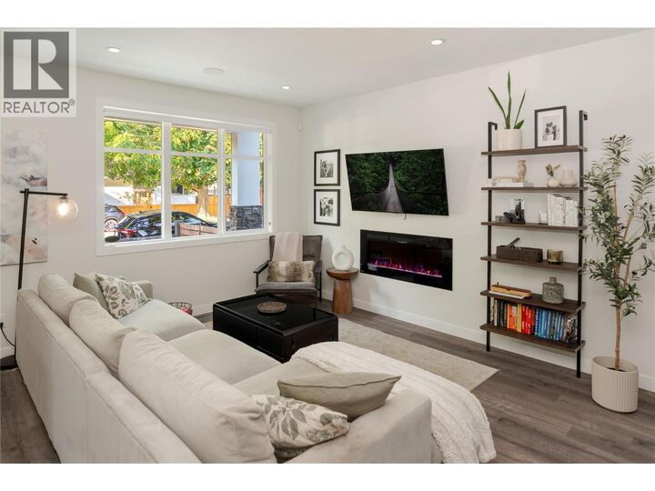 Property Photo:  1033 Stockwell Avenue 1  BC V1Y 6W4 