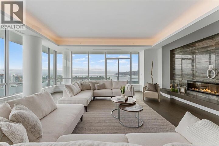 Property Photo:  1181 Sunset Drive 2601  BC V1Y 0J4 
