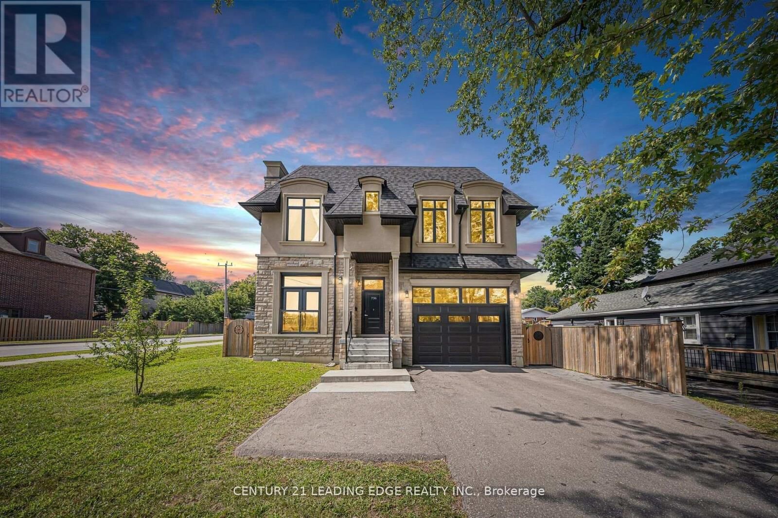 Property Photo: 736 Hillview Crescent ON L1W 2S1