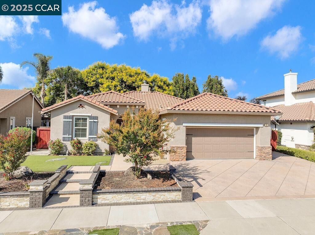 Property Photo:  561 Mendota St  CA 94513 