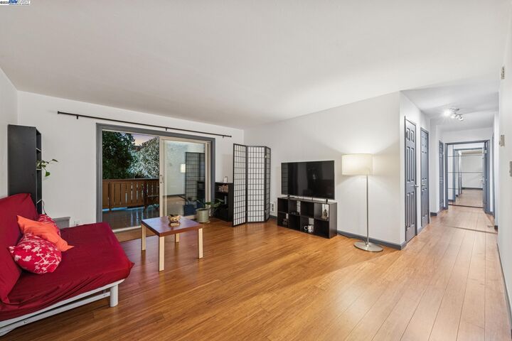 1321 Webster St D116  Alameda CA 94501 photo