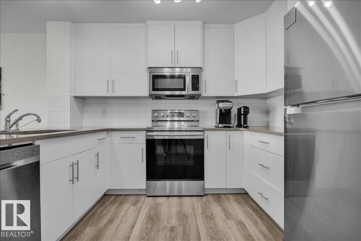 Property Photo:  12210 176 Avenue NW  AB T5X 0L2 