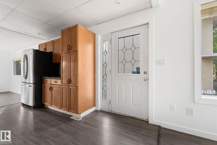 Property Photo:  11817 44 Street NW  AB T5W 2S4 