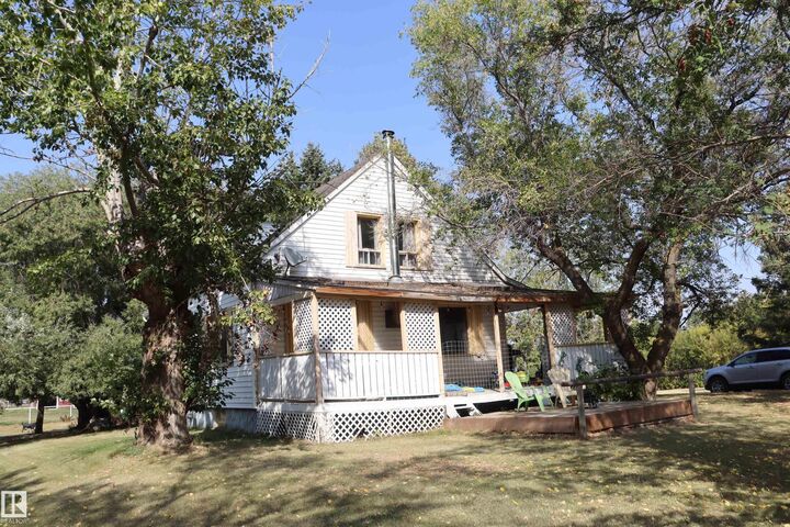 243066 Twp. Rd. 464  Rural Wetaskiwin County AB T9A 2G3 photo