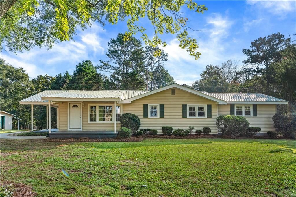 Property Photo:  8172 Belton Bridge Road  GA 30554 
