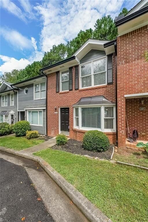 Property Photo:  306 Autumn Leaf Way  GA 30093 