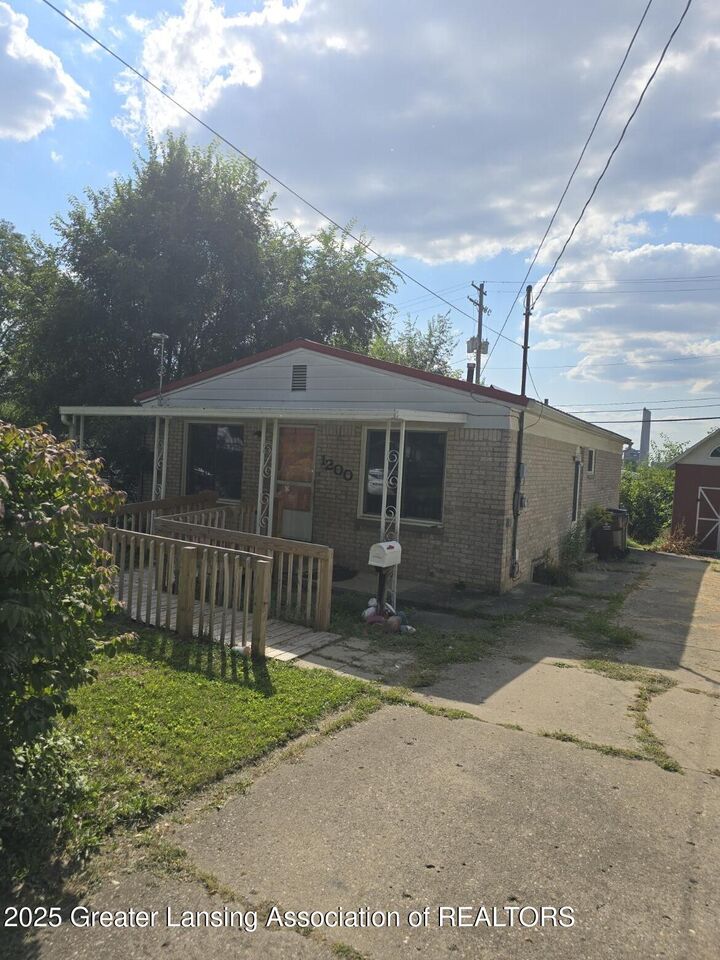 Property Photo:  1200 S Holmes Street  MI 48912 