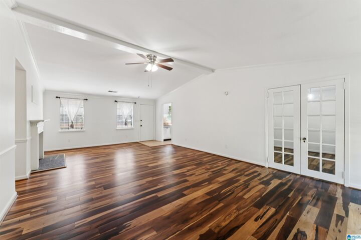 Property Photo: 640 Robbins Road AL 35079