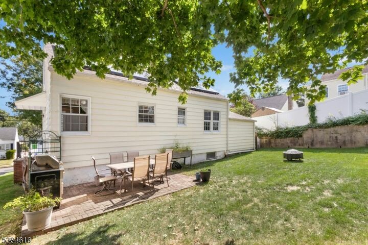Property Photo: 526 Robinson Ter NJ 07083