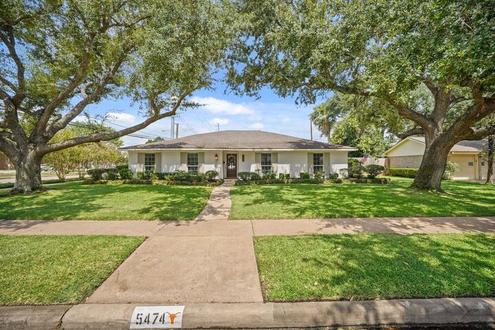 Property Photo: 5474 Carew Street TX 77096