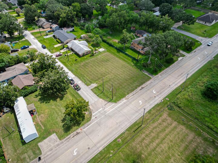 Property Photo: 804 Grunwald Heights Boulevard TX 77471