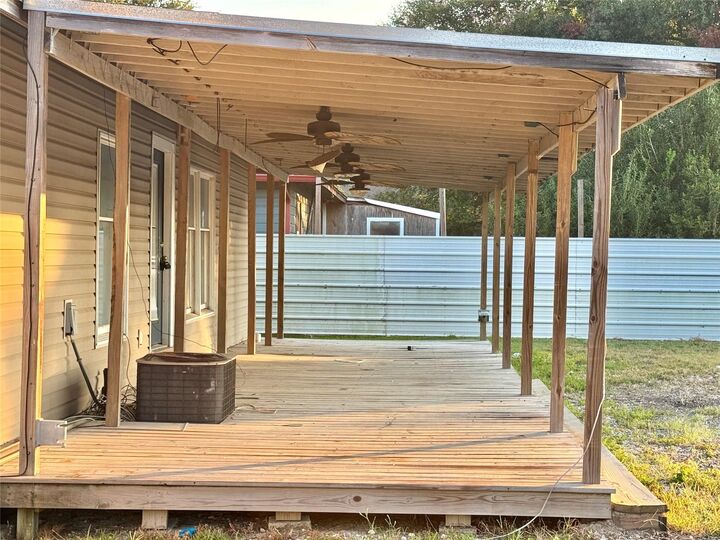 Property Photo: 2113 2nd Street TX 77651