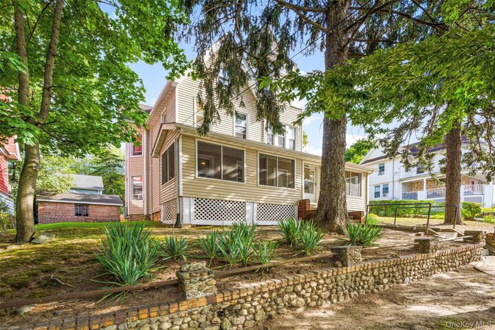 157 Fisher Avenue  White Plains NY 10606 photo