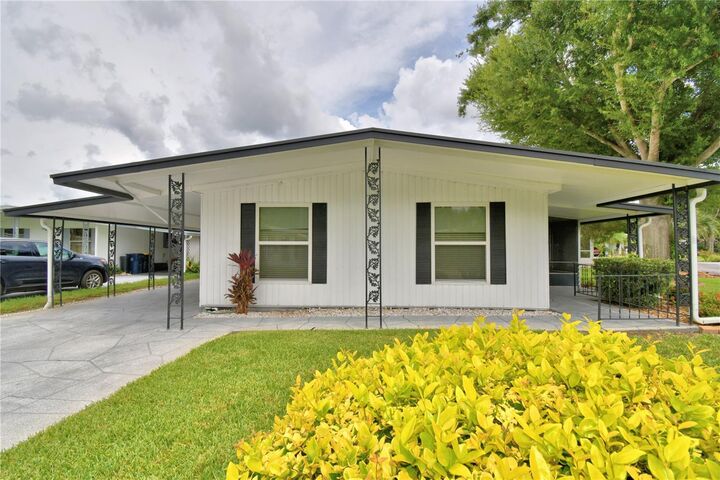 Property Photo: 102 Paradise Lane FL 33823