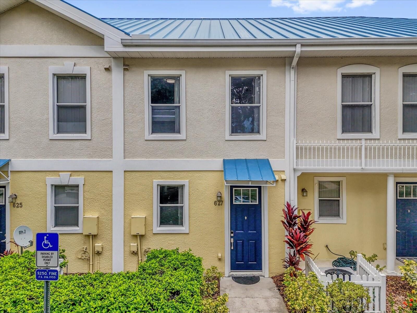 Property Photo:  627 Cornerstone Drive  FL 34744 