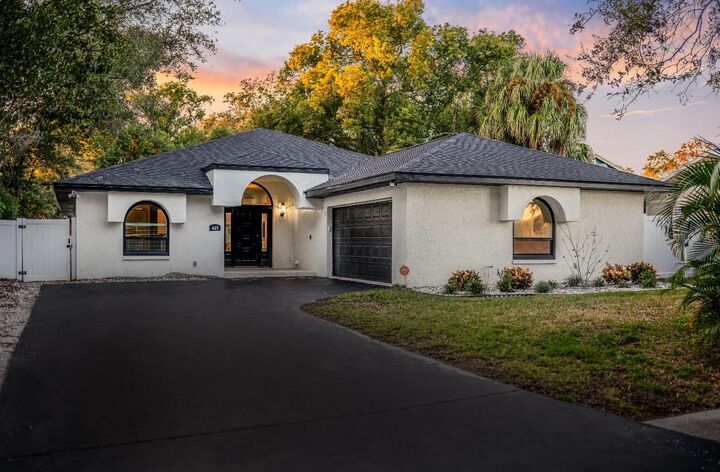 Property Photo:  445 Wexford Leas Boulevard  FL 34683 