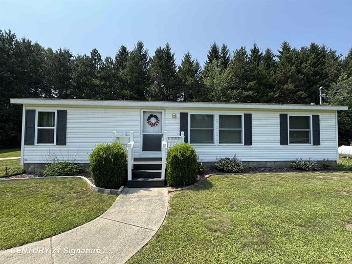 5477 S Townline Road  Sterling MI 48659 photo