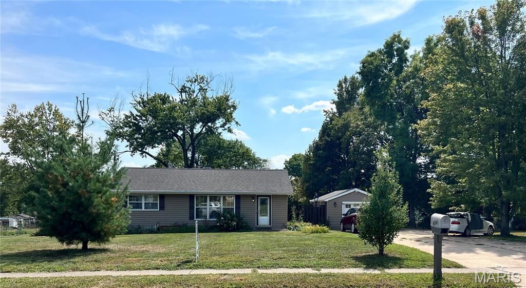 Property Photo:  614 Connie Lane  MO 63021 
