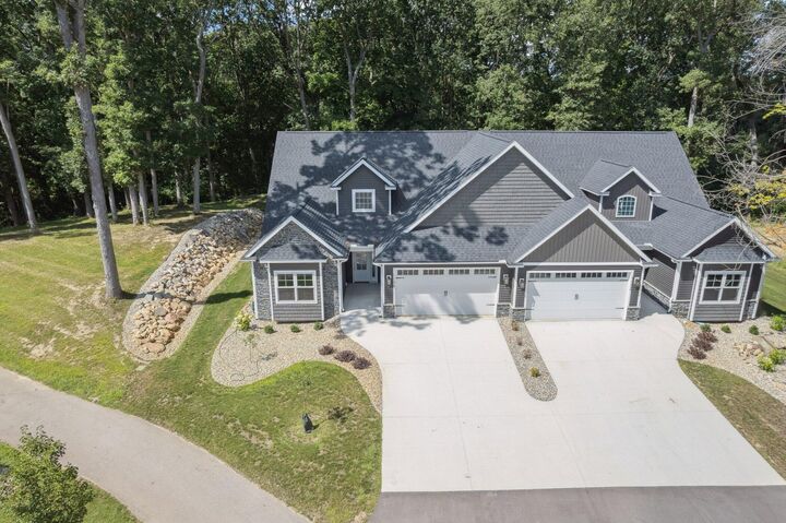 Property Photo:  1136 Lochaven Circle  MI 49242 