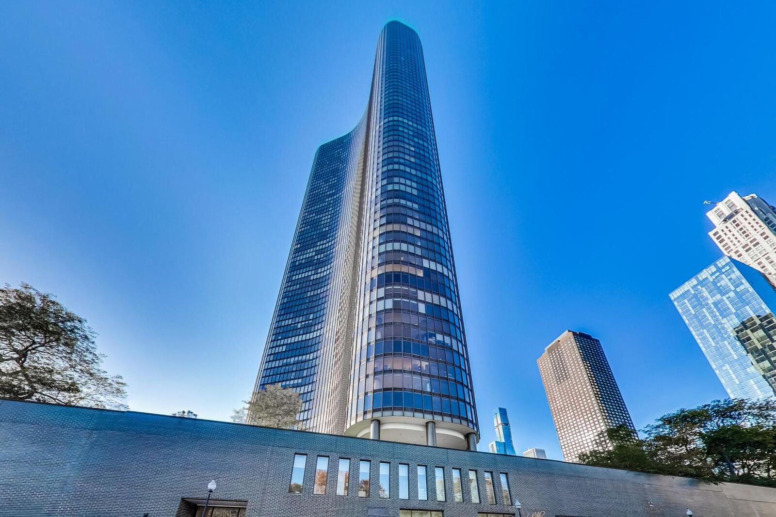 Property Photo:  505 N Lake Shore Drive C-106  IL 60611 