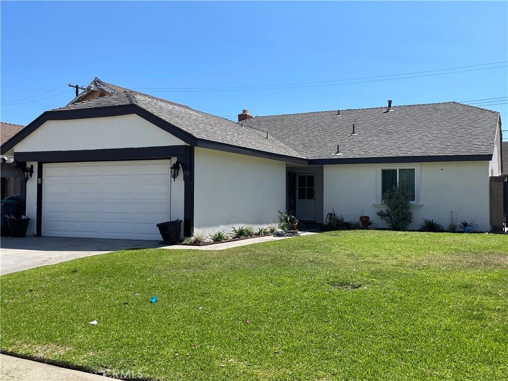 Property Photo:  450 E 248th St  CA 90745 