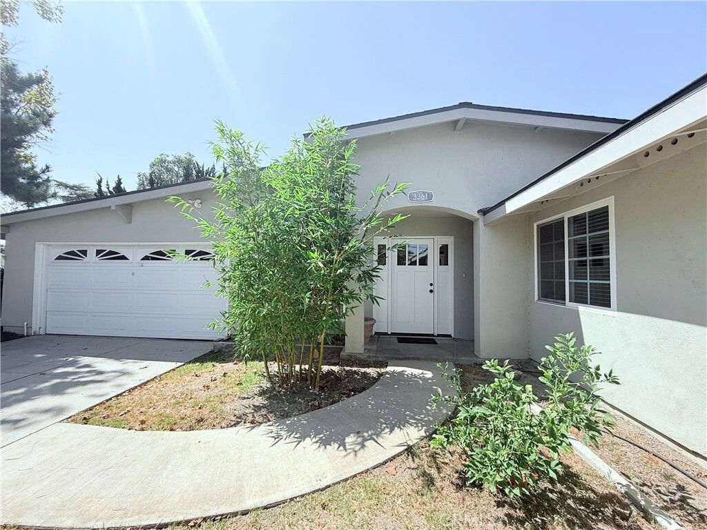 Property Photo:  3361 Rossmoor Way  CA 90720 