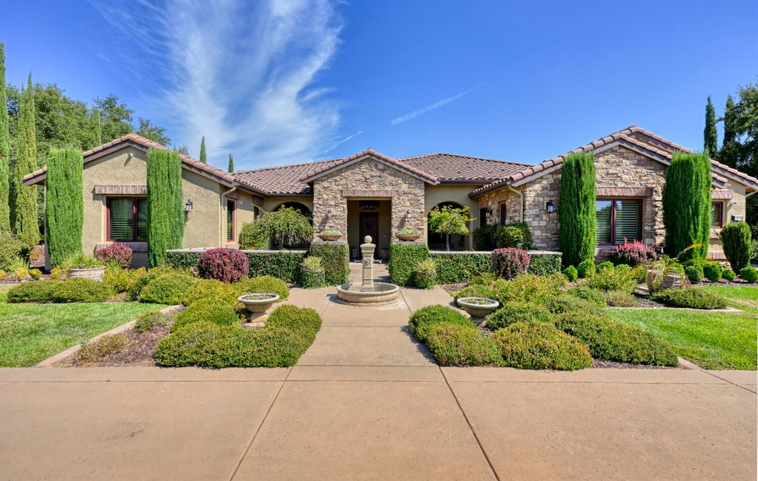 Property Photo:  1975 Vista Cielo  CA 95658 