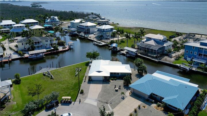 Property Photo: 2292 Sapodilla Lane FL 33956