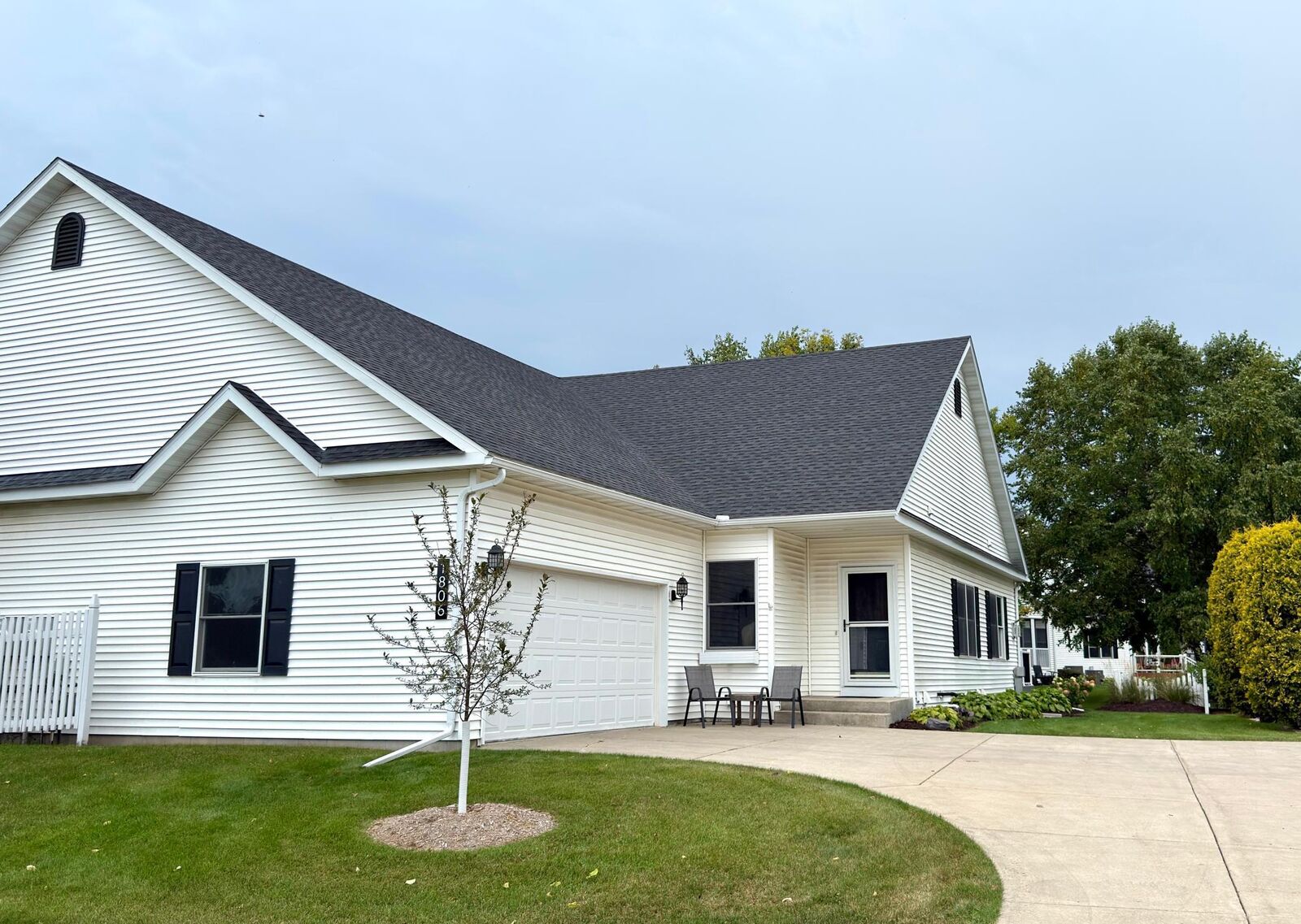 Property Photo:  1806 Prairie Street  MN 55057 