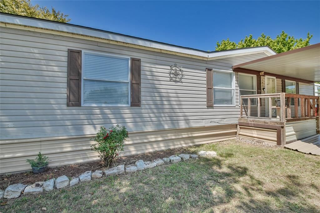Property Photo:  5420 Water View Drive  TX 76048 