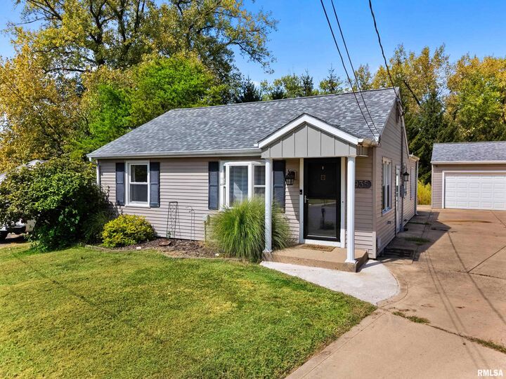 Property Photo:  4935 N Glenaire Court  IL 61616 