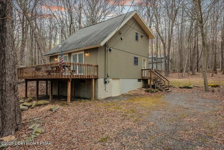 62 Locust Lane  Clifton Township PA 18424 photo