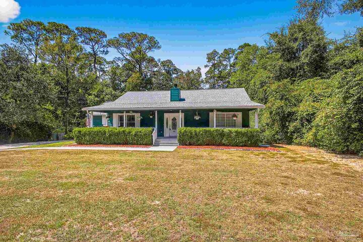 Property Photo:  2443 Brookwood Pl  FL 32533 