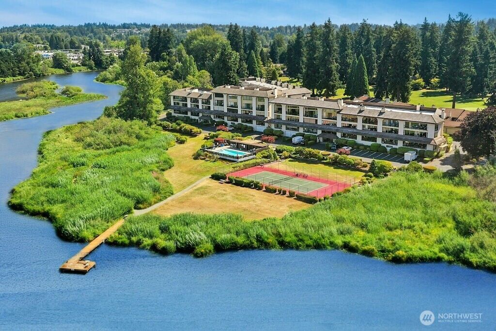 Property Photo: 16925 Inglewood Road NE B305 WA 98028