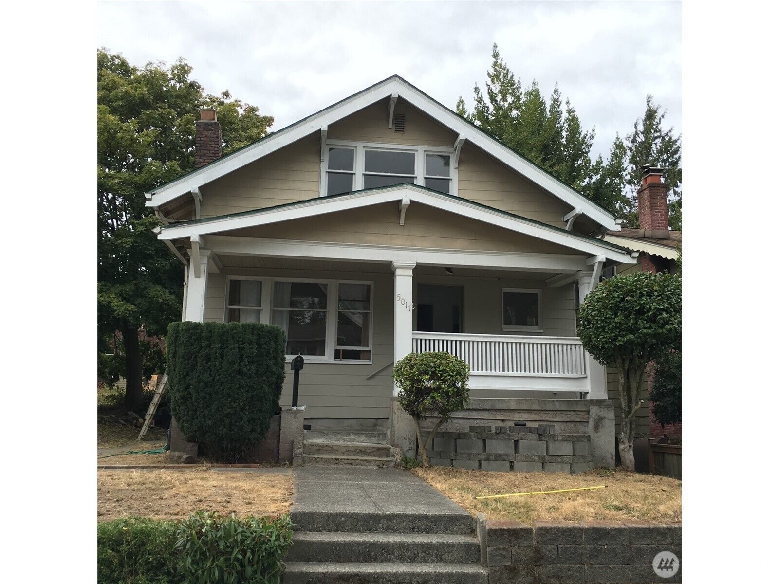Property Photo:  5011  8th Avenue NE  WA 98105 