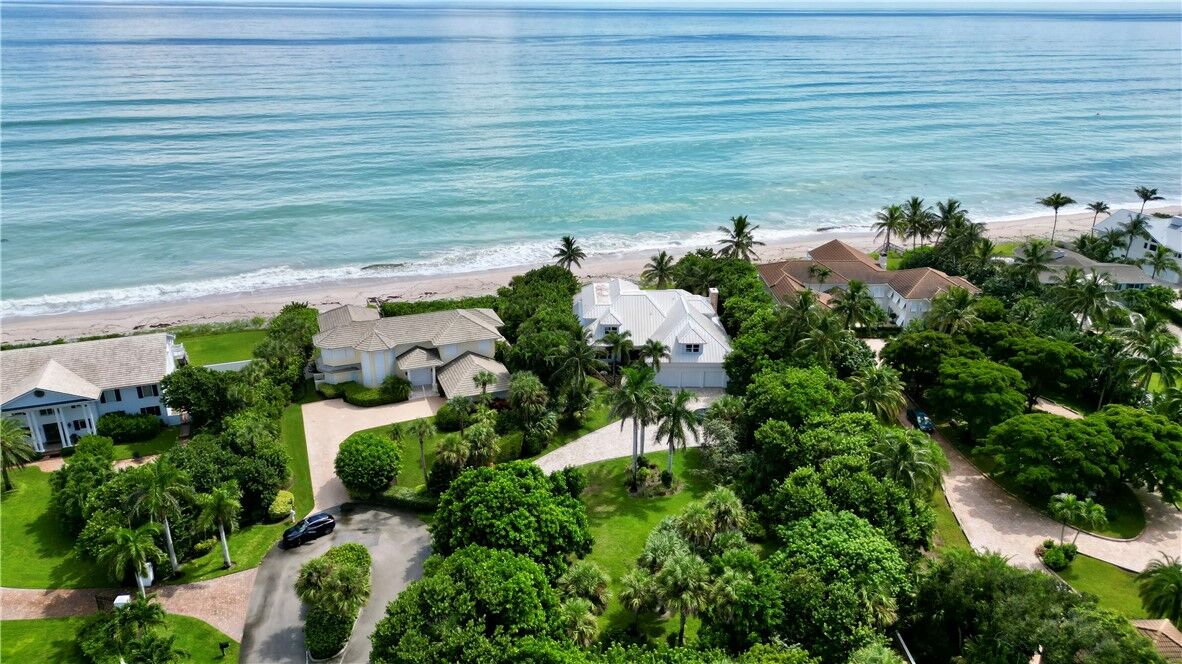 Property Photo: 906 Holoma Drive FL 32963