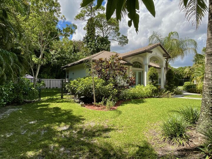 Property Photo: 12132 Quercus Lane FL 33414