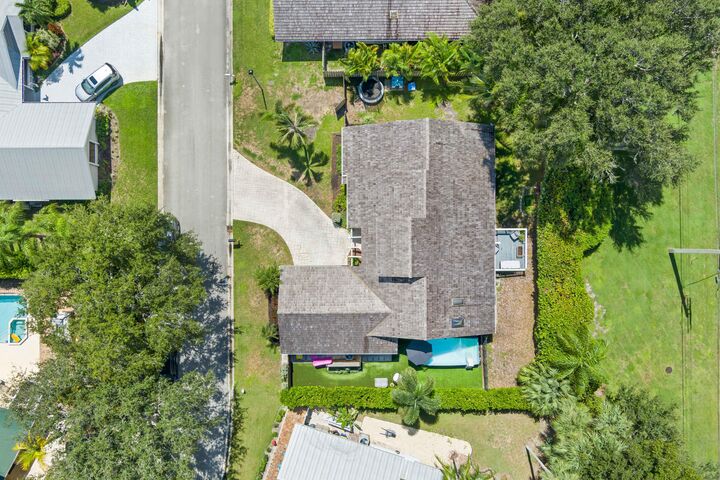 Property Photo:  10370 SE Jupiter Narrows Drive  FL 33455 