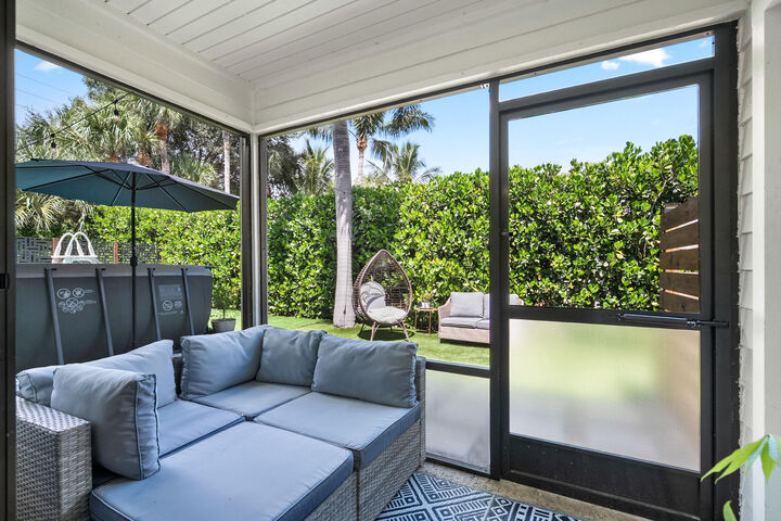 Property Photo: 10370 SE Jupiter Narrows Drive FL 33455